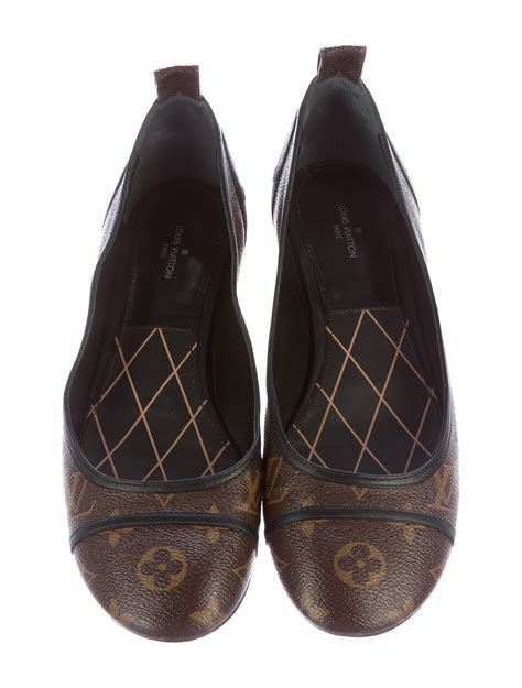 louis vuitton ballerina flats.